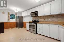 639 IRWIN CRESCENT | Newmarket Ontario | Slide Image Seven