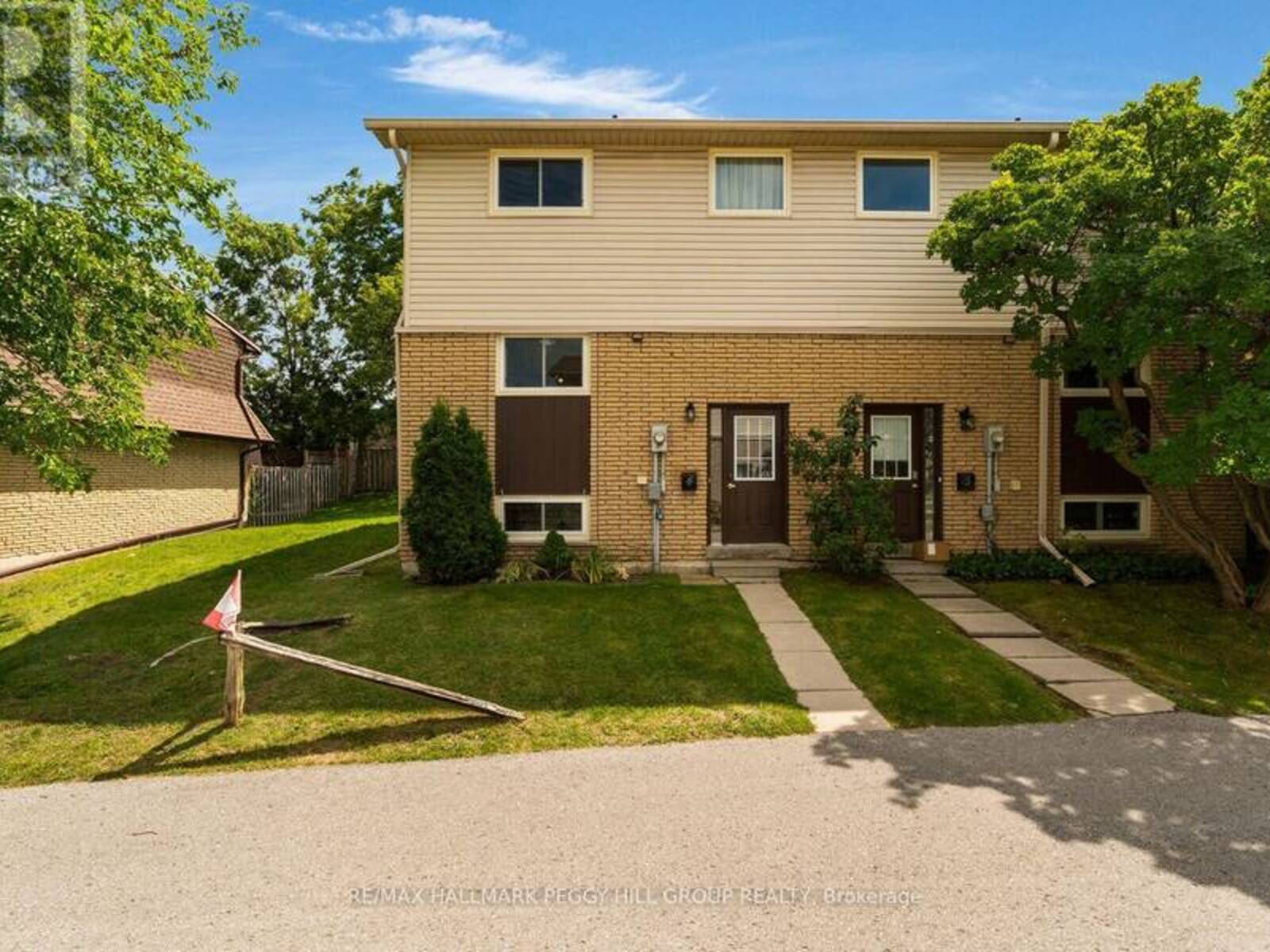 4 - 233 INNISFIL STREET, Barrie, Ontario L4N 3E9