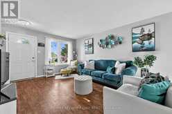 27 MASTERS DRIVE | Barrie Ontario | Slide Image Four