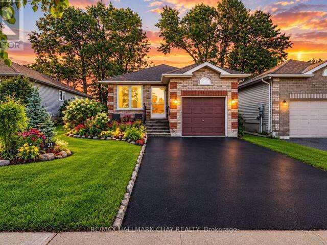 27 MASTERS DRIVE Barrie Ontario, L4M 6W4 - 3 Bedrooms Home For Sale
