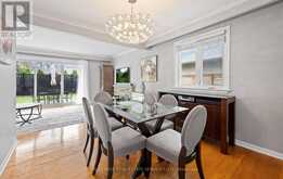 22 ARBROATH CRESCENT | Toronto Ontario | Slide Image Twelve