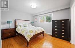 22 ARBROATH CRESCENT | Toronto Ontario | Slide Image Eighteen