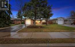 22 ARBROATH CRESCENT | Toronto Ontario | Slide Image One