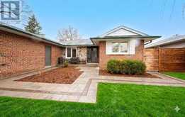 22 ARBROATH CRESCENT | Toronto Ontario | Slide Image Four