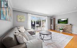 22 ARBROATH CRESCENT | Toronto Ontario | Slide Image Seven