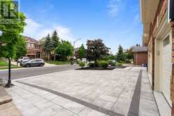 6872 ROUND LEAF COURT | Mississauga Ontario | Slide Image Three