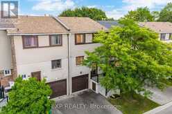 157 MOREGATE CRESCENT | Brampton Ontario | Slide Image Three