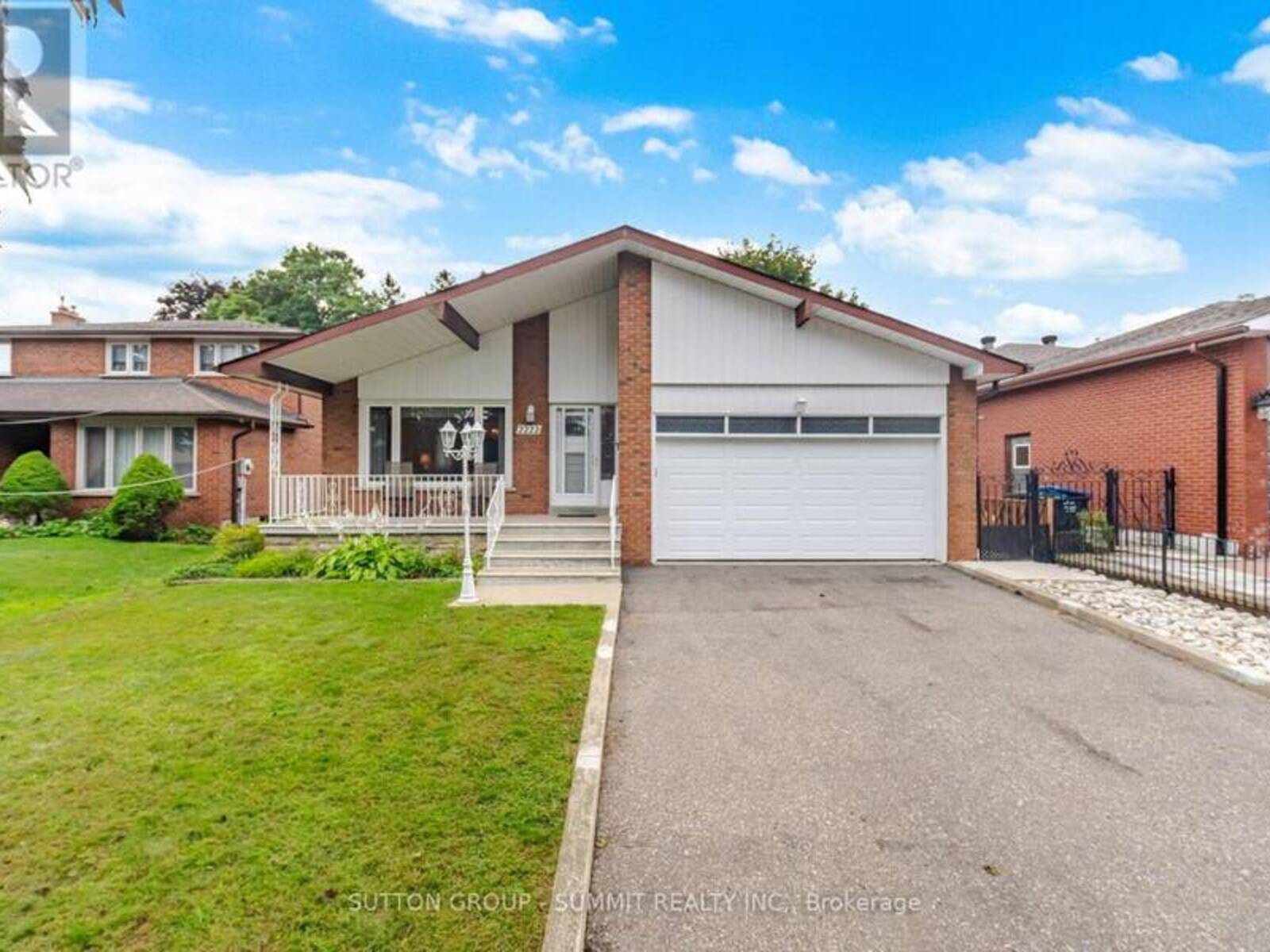 2222 FLORIAN ROAD, Mississauga, Ontario L5A 2M4