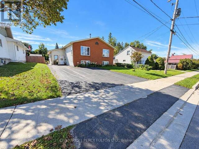 85 DENNISTON STREET Lindsay Ontario, K9V 1L4 - 7 Bedrooms Home For Sale