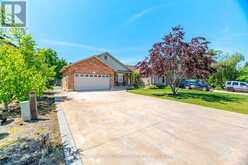 5122 MEADOWOOD LANE | Beamsville Ontario | Slide Image Three