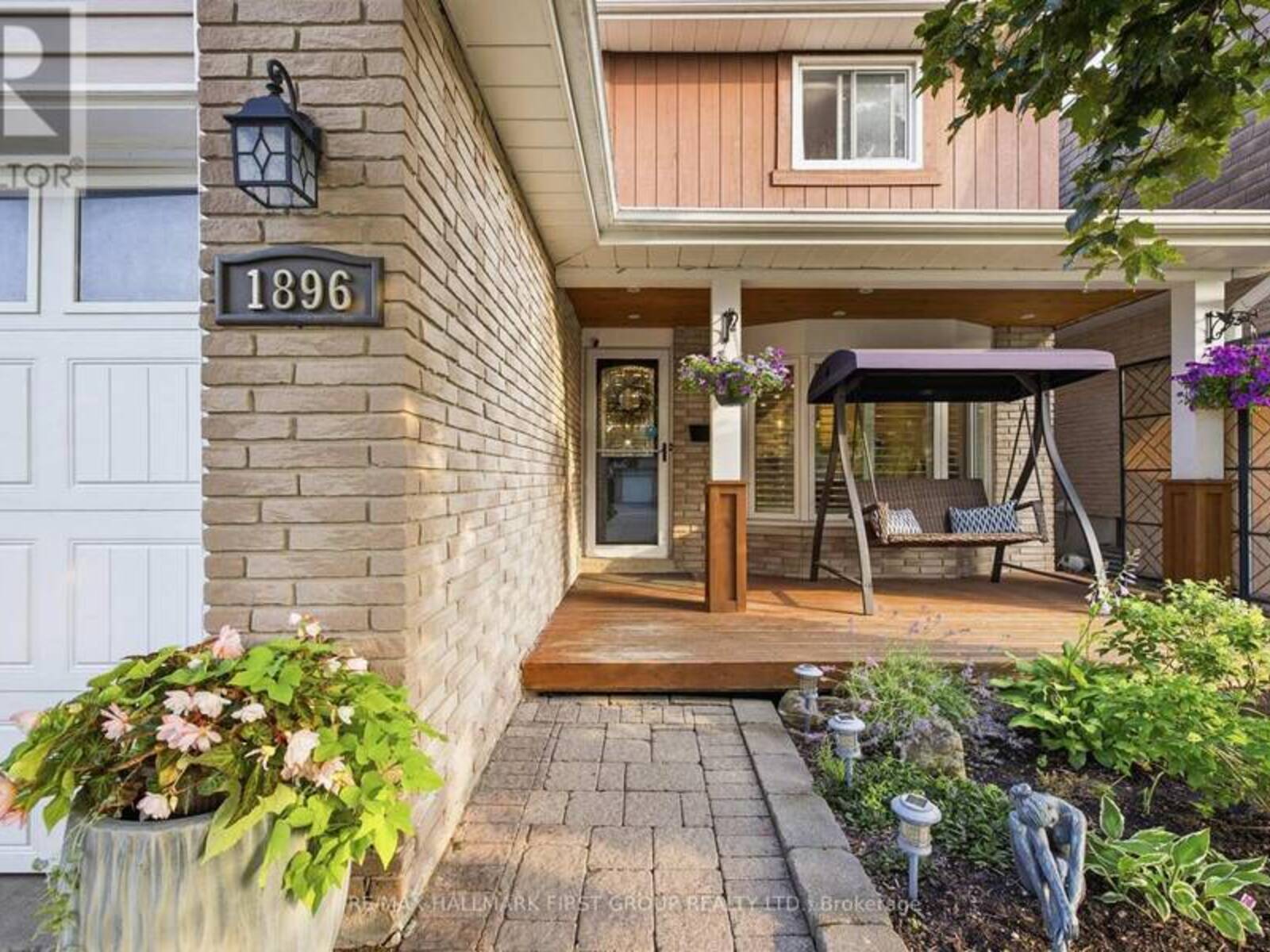 1896 NEW STREET, Pickering, Ontario L1V 3J7