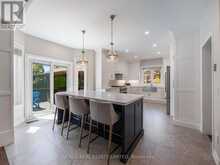 888 CRESTA RIDER PLACE | Newmarket Ontario | Slide Image Eight