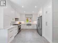888 CRESTA RIDER PLACE | Newmarket Ontario | Slide Image Nine