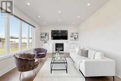 33 BILL GUY DRIVE | Georgina Ontario | Slide Image Fifteen