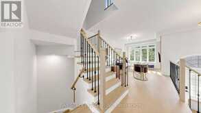35 SHARBOT LANE | Markham Ontario | Slide Image Nineteen