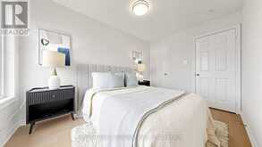 35 SHARBOT LANE | Markham Ontario | Slide Image Thirty
