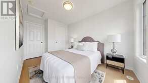 35 SHARBOT LANE | Markham Ontario | Slide Image Thirty-three