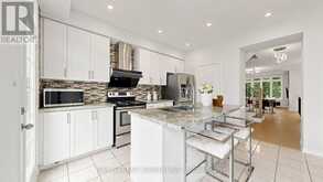 35 SHARBOT LANE | Markham Ontario | Slide Image Eight