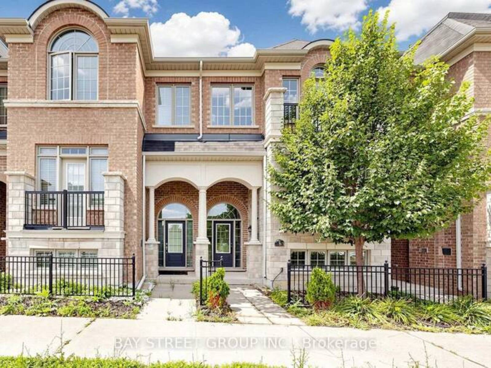 35 SHARBOT LANE, Markham, Ontario L6E 0S7