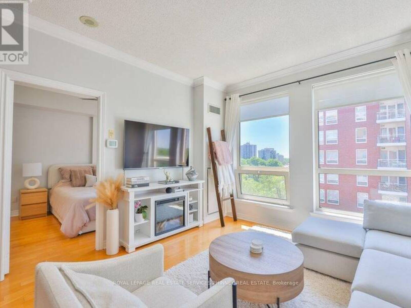 706 - 50 OLD MILL ROAD, Oakville, Ontario L6J 7W1