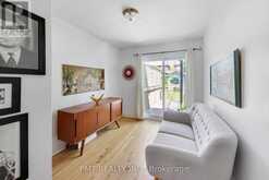 25 RONALD AVENUE | Toronto Ontario | Slide Image Eighteen