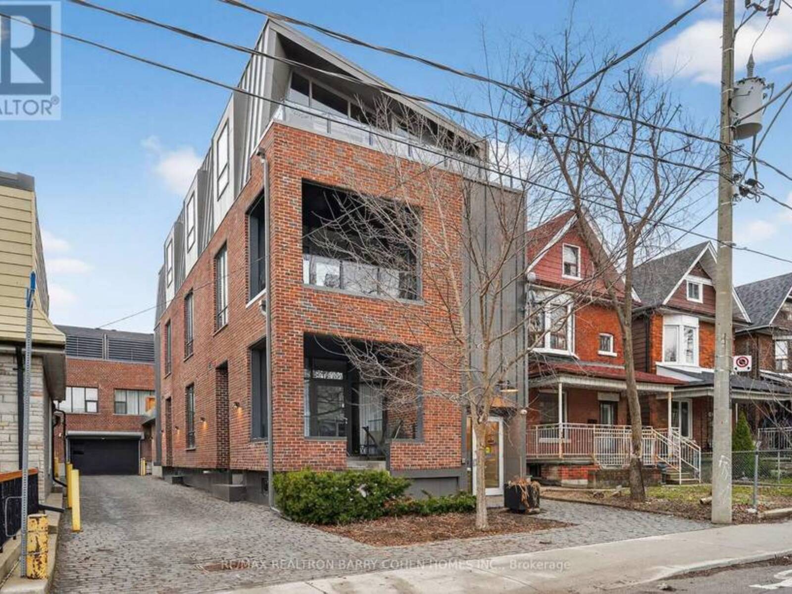 7 - 50 BARTLETT AVENUE, Toronto, Ontario M6H 3E6