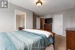 49 LATCHFORD WAY | Whitby Ontario | Slide Image Nineteen