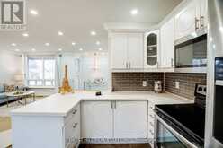 1 WILLIS DRIVE | Aurora Ontario | Slide Image Thirteen