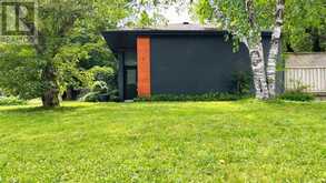 1 WILLIS DRIVE | Aurora Ontario | Slide Image Three