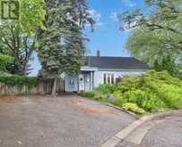 2 FOCH AVENUE | Toronto Ontario | Slide Image Three