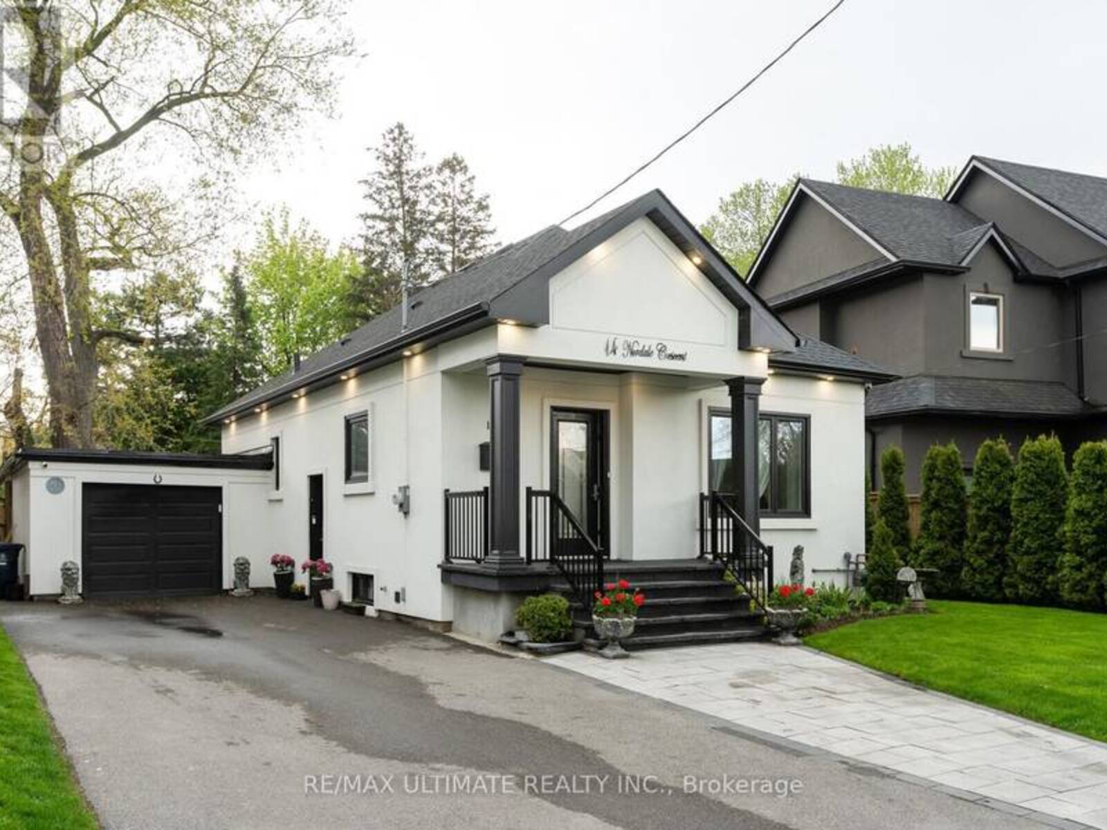 14 NORDALE CRESCENT, Toronto, Ontario M6M 3A1