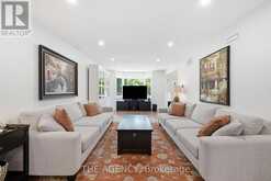 42 BERL AVENUE | Toronto Ontario | Slide Image Six