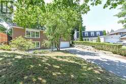 31 QUEENSBOROUGH CRESCENT | Toronto Ontario | Slide Image Two