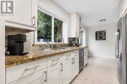 37 BIRCHLEAF CRESCENT | Toronto Ontario | Slide Image Nine