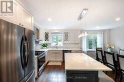 21 BURLINGAME ROAD | Toronto Ontario | Slide Image Sixteen