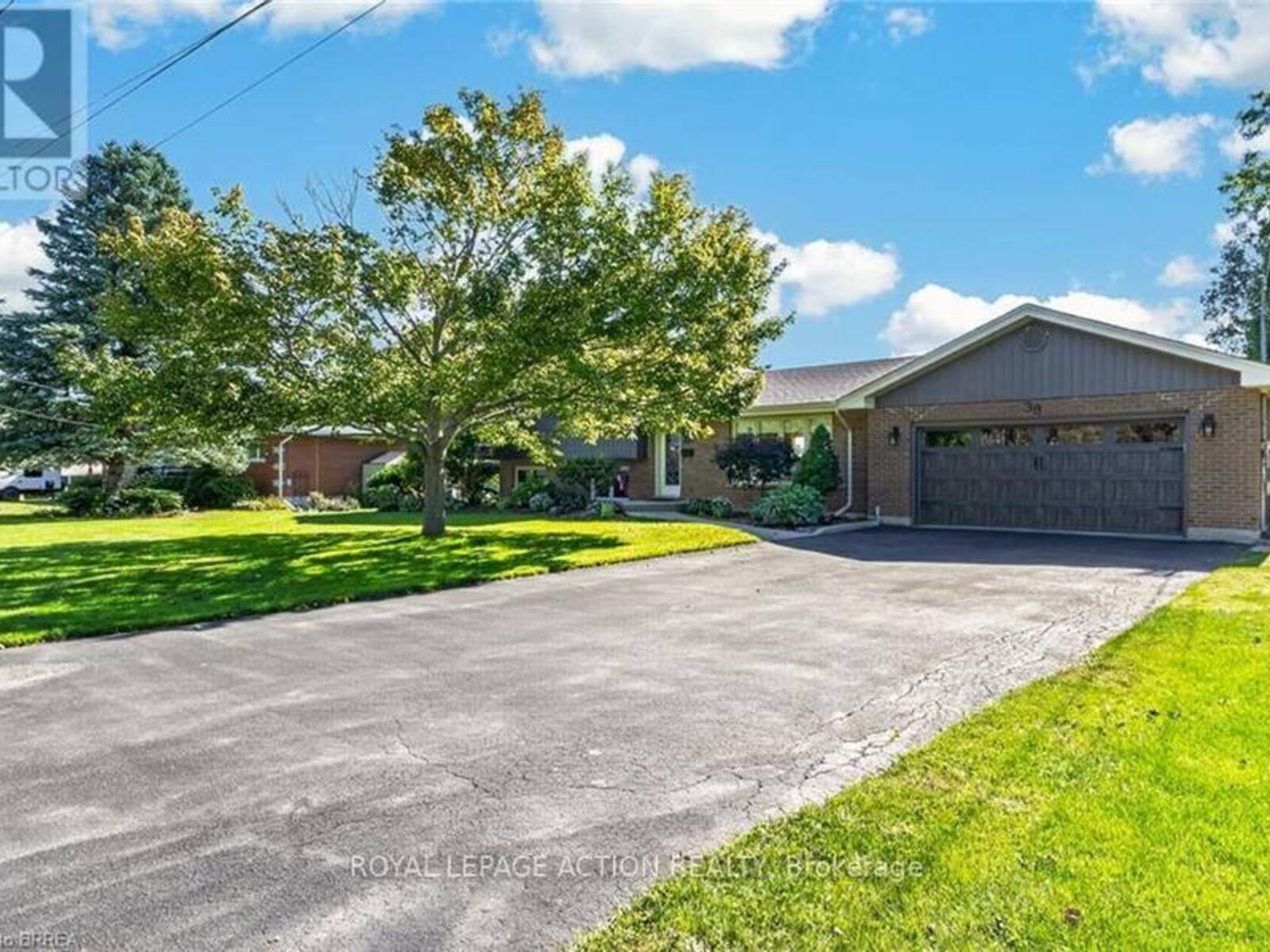 38 DAVERN ROAD, Brantford, Ontario N3T 1R5