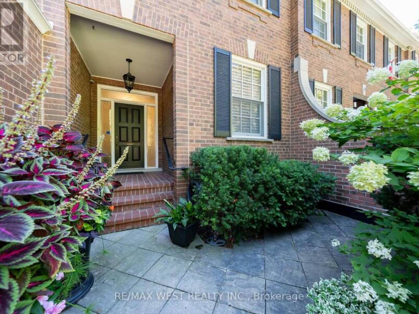 3 CASTLE FRANK ROAD, Toronto, Ontario M4W 2Z3