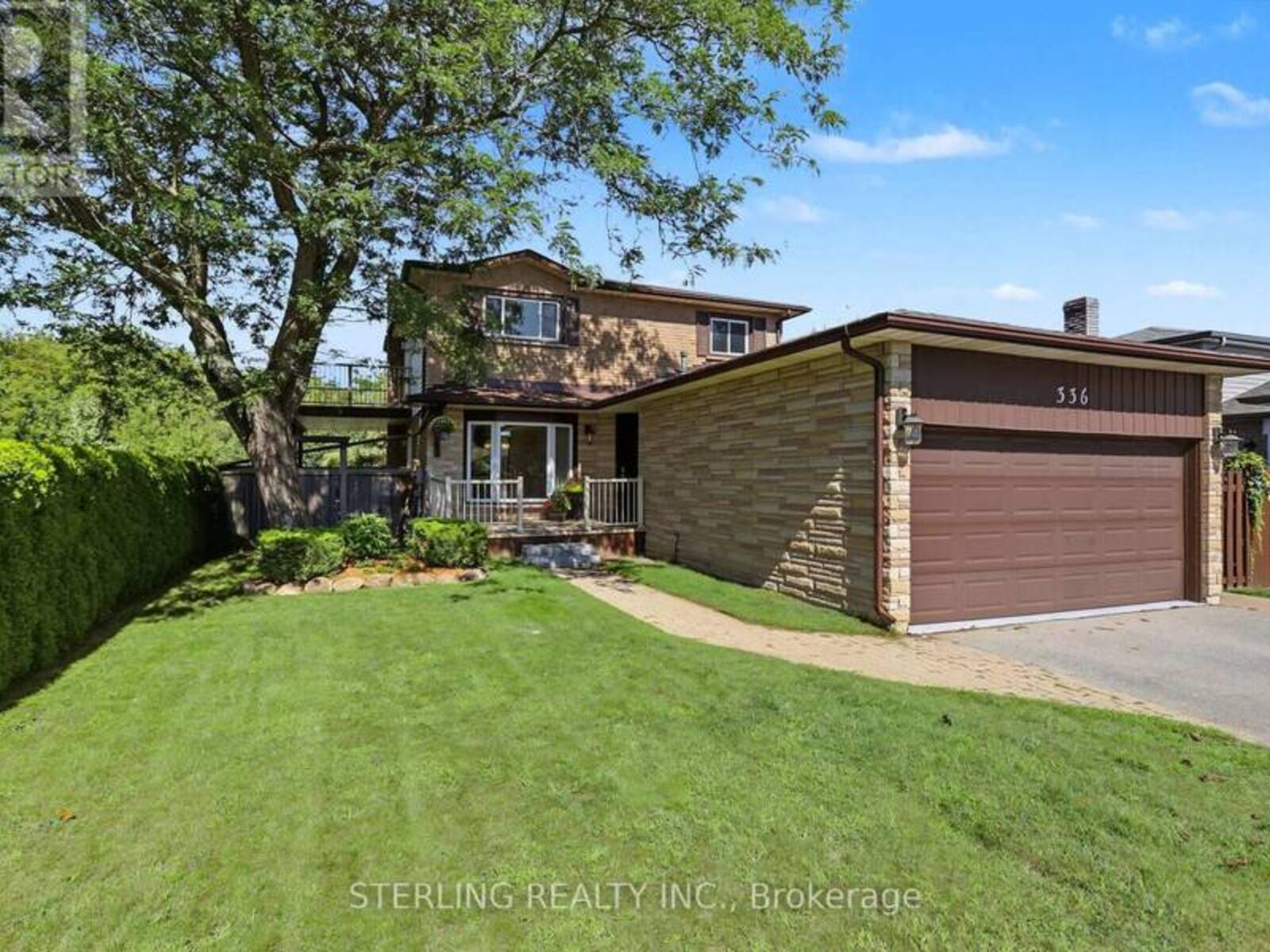 336 GOTHIC COURT, Oshawa, Ontario L1G 7J2
