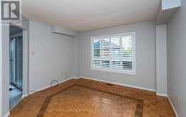 919 CARIBOU VALLEY CIRCLE | Newmarket Ontario | Slide Image Seven