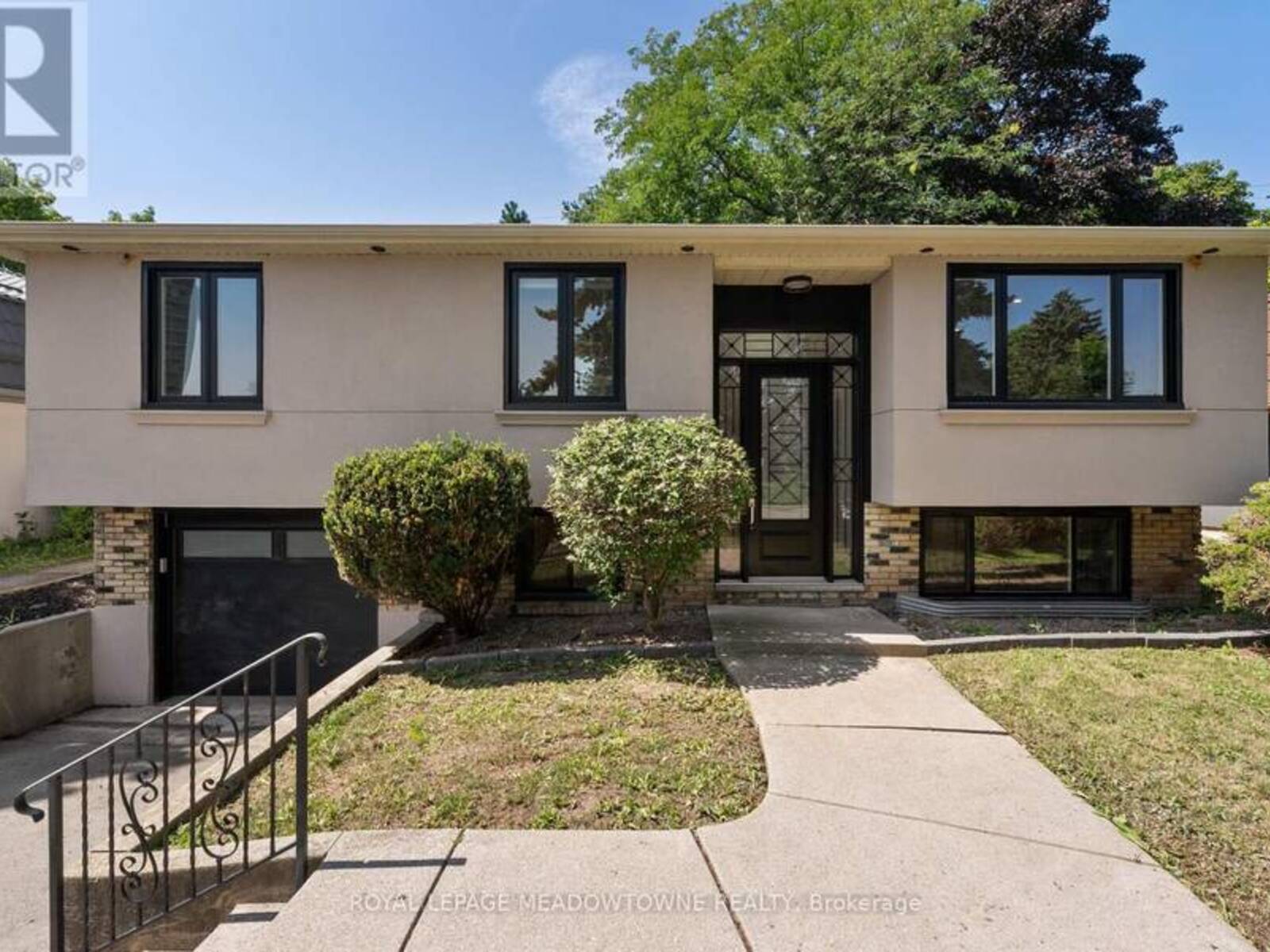1268 FOREST HILL, Oakville, Ontario L6H 2C3