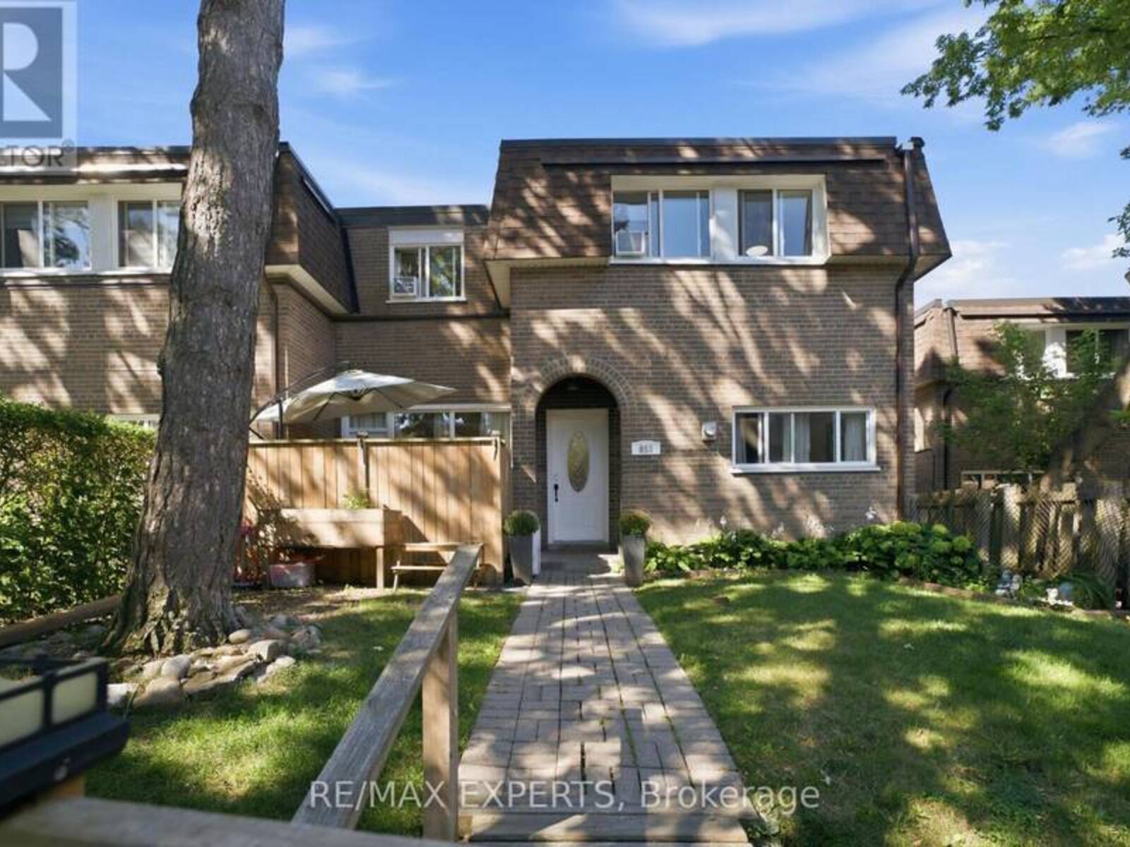 853 - 30 TANDRIDGE CRESCENT, Toronto, Ontario M9W 2P2