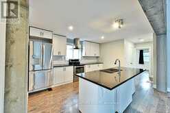 102 CENTRAL PARK BOULEVARD N | Oshawa Ontario | Slide Image Ten