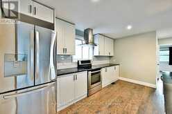 102 CENTRAL PARK BOULEVARD N | Oshawa Ontario | Slide Image Thirteen