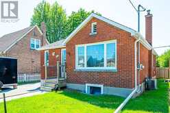 102 CENTRAL PARK BOULEVARD N | Oshawa Ontario | Slide Image One
