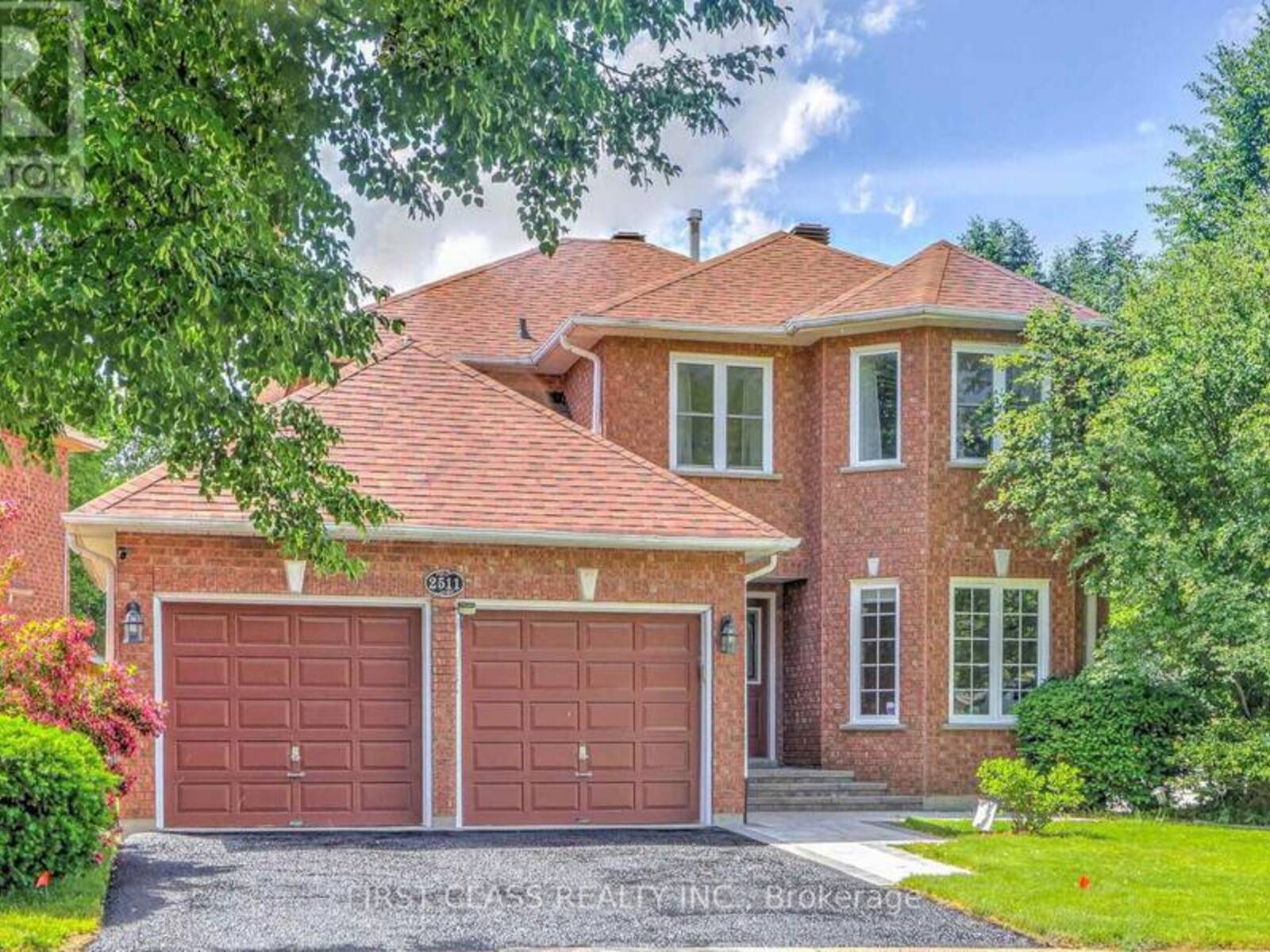2511 LINWOOD STREET, Pickering, Ontario L1X 2S4