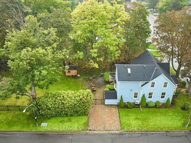 311 BYRON STREET N Whitby Ontario, L1N 4N4 - 4 Bedrooms Home For Sale