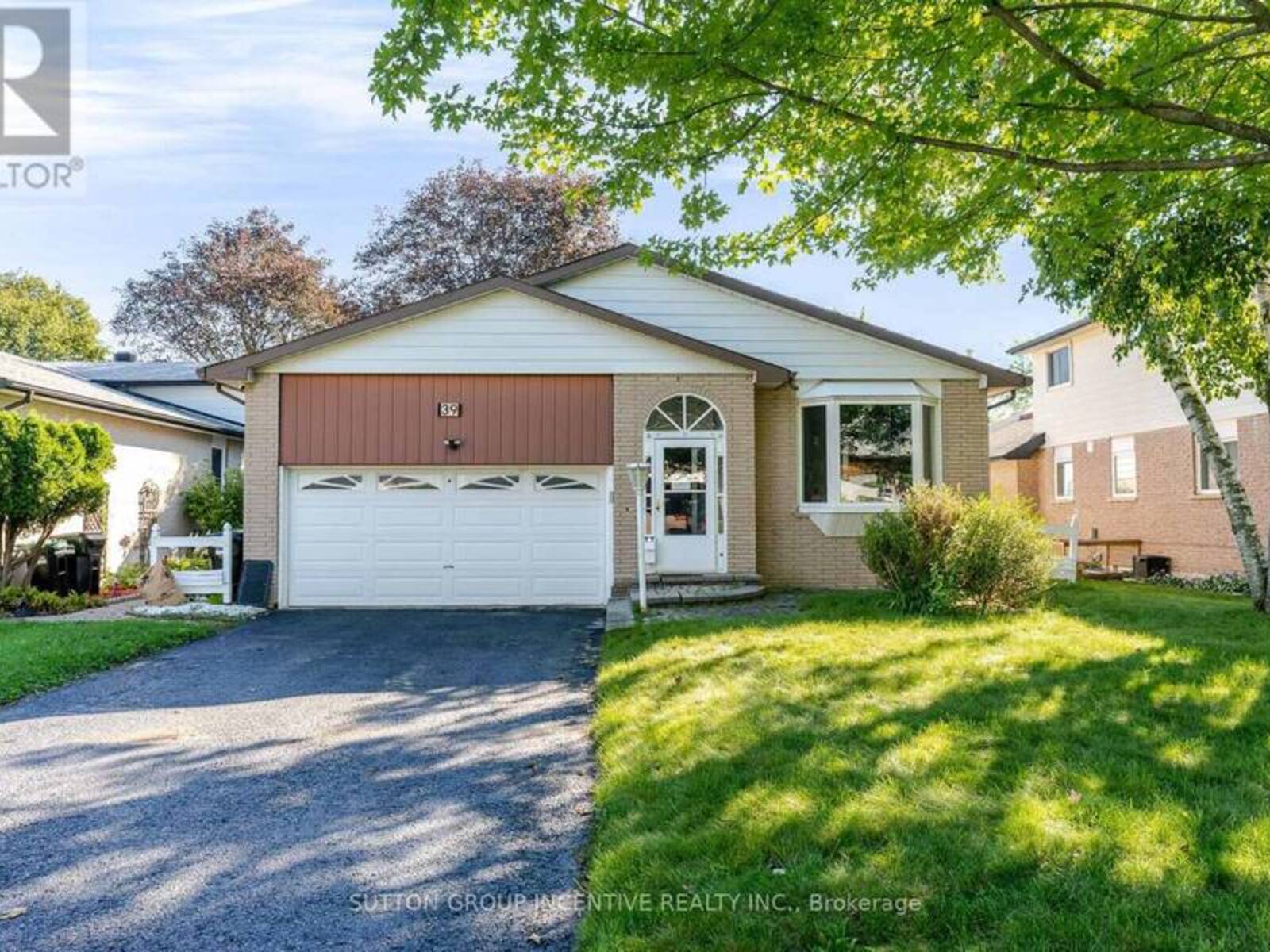 39 CAROL ROAD, Barrie, Ontario L4N 3P6