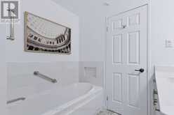 712 - 2511 LAKESHORE ROAD W | Oakville Ontario | Slide Image Twenty-eight