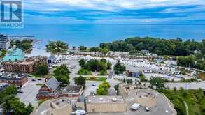 712 - 2511 LAKESHORE ROAD W | Oakville Ontario | Slide Image Three