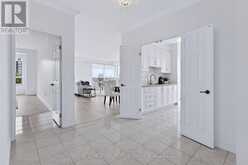 712 - 2511 LAKESHORE ROAD W | Oakville Ontario | Slide Image Seven